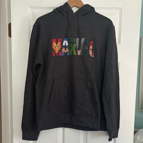 Marvel hoodie 🦸‍♂️ - Picture 1 of 4